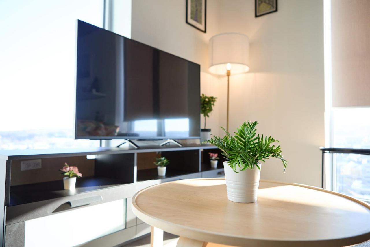 Morden Lovely 3Bedroom Apartment London Abbey Wood 외부 사진