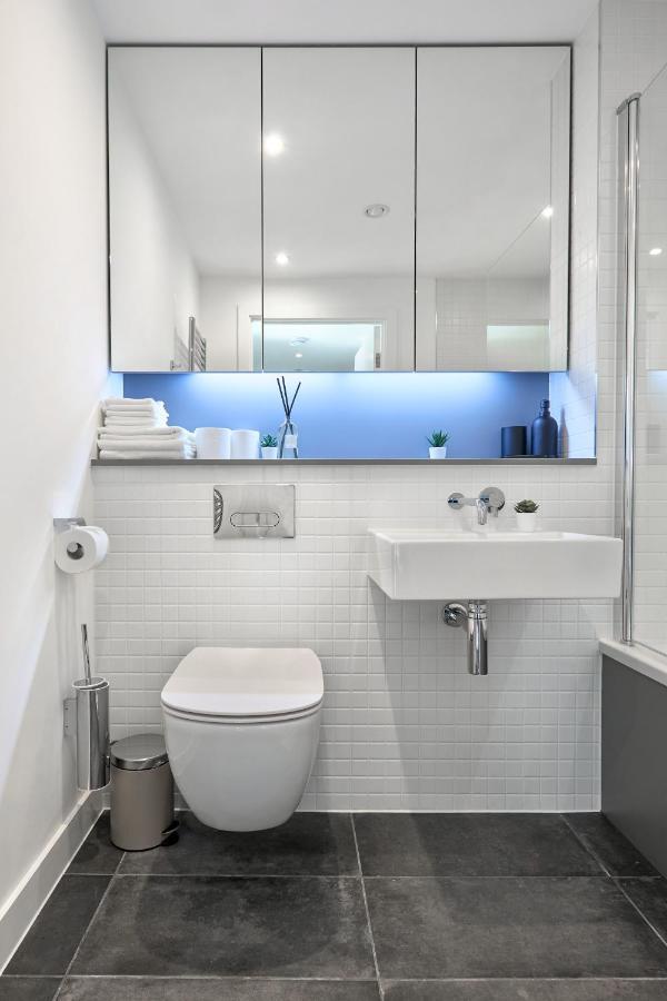 Morden Lovely 3Bedroom Apartment London Abbey Wood 외부 사진