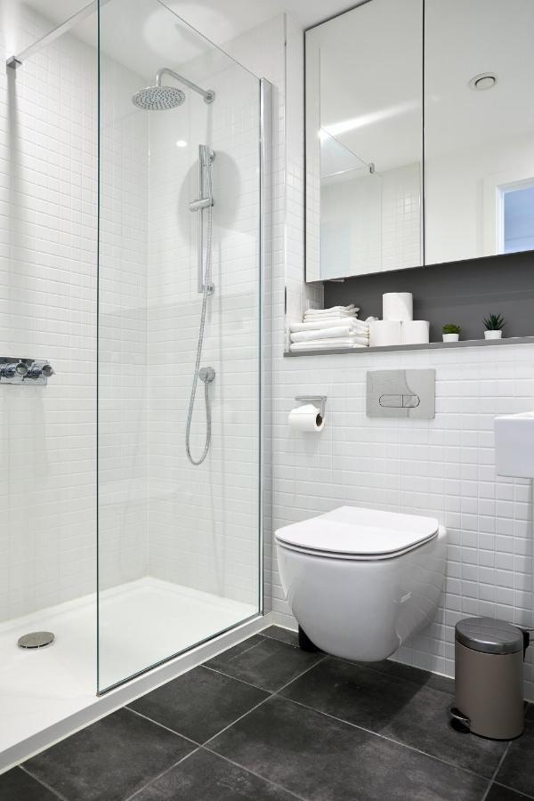 Morden Lovely 3Bedroom Apartment London Abbey Wood 외부 사진